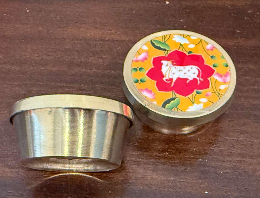 Brass Haldi kumkum Plate & Box Set for Thambulam and Gifting boxes