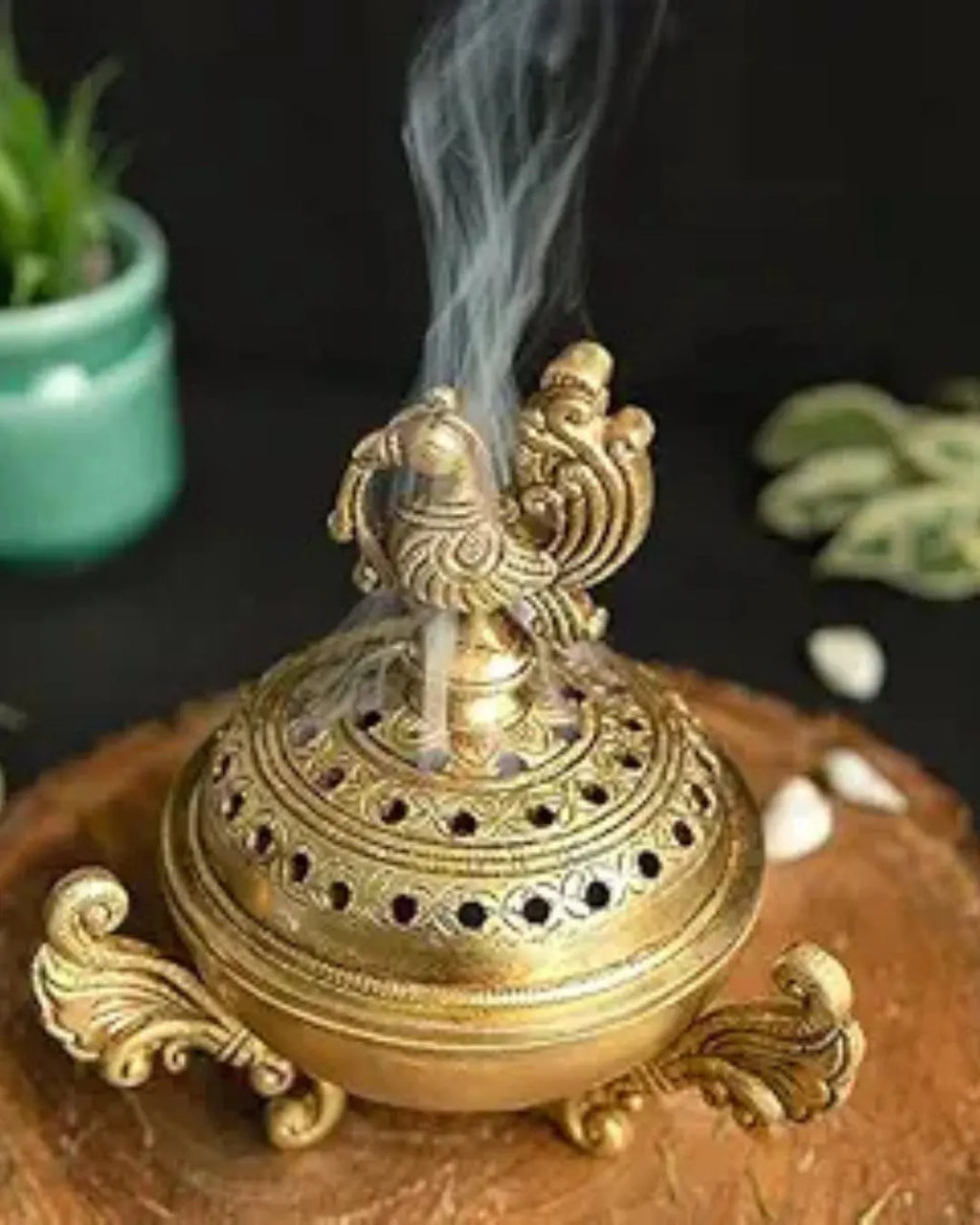 Dhoop Dani Peacock Holder Incense Burner | Brass Peacock Holder for Home and Living Room Decoration Brass Dhoop Burner Dhoopdaani for Pooja